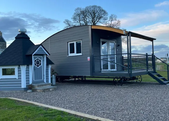 Capledrae Farmstay Shepherds Huts